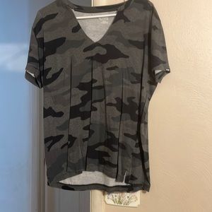 Pink size Medium camo